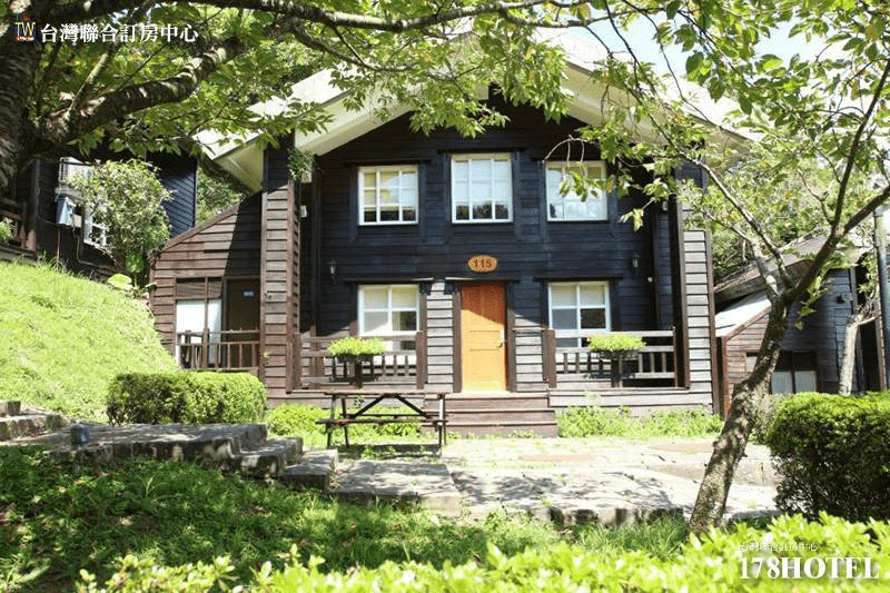 陽明山溫泉秘境｜陽明溫泉渡假村 山嵐六人木屋 ＄5999元 起，台北30分鐘就能到的山林溫泉度假地