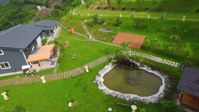 覓靜莊園住一晚真的會放空！山景、星空、南洋氛圍一次擁有，親子與朋友出遊都超適合