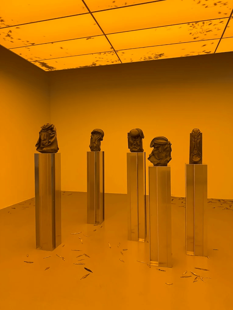 展場與觀眾互動情景