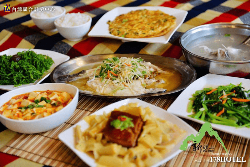溪頭新明山木屋渡假村｜雙人一泊三食＄2380元起 升等家庭房 含早餐下午茶晚餐 森林木屋度假
