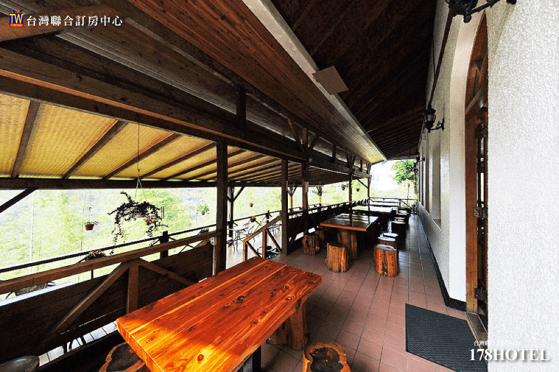 溪頭新明山木屋渡假村｜雙人一泊三食＄2380元起 升等家庭房 含早餐下午茶晚餐 森林木屋度假