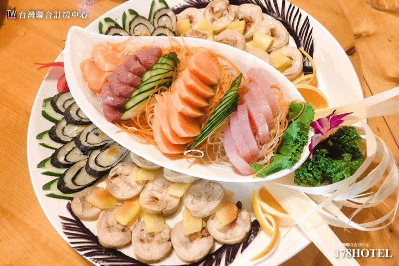 溪頭金台灣山莊｜原木窗型雙人房＄1999元 含早餐，檜木芬多精民宿 享竹林雲海山嵐景觀