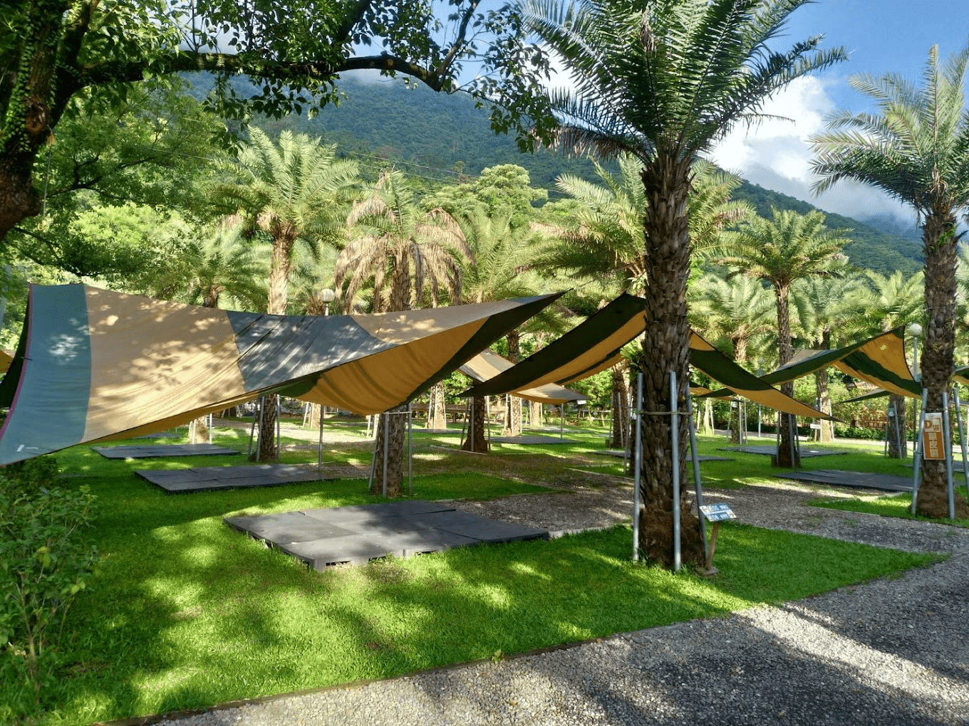 在六龜山林住進帳篷裡，高雄露營秘境讓星空與營火成為旅行最美的記憶