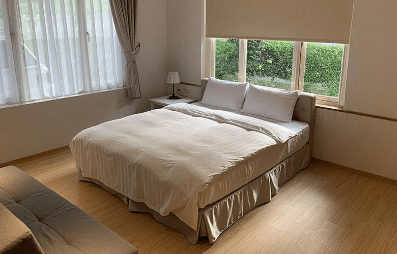 在陽明山找一間飯店住一晚，讓山景、溫泉與森林成為旅行最溫柔的風景