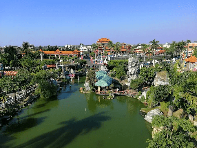 五年千歲公園奇幻迷宮與彩虹橋景觀