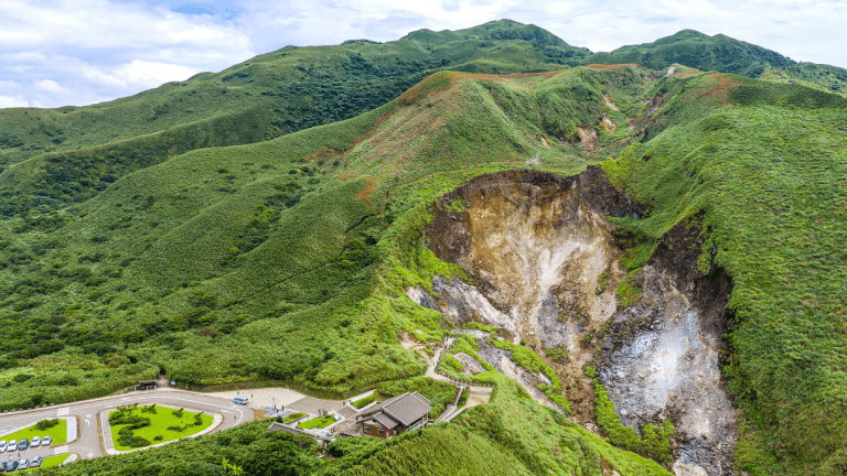陽明山的美不只是花季限定，而是四季流轉中每一次都不一樣的溫柔風景