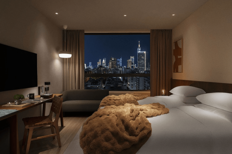 在 EPISODE Daan Taipei 的夜晚入住，讓時間流動，也讓旅程多一點餘裕