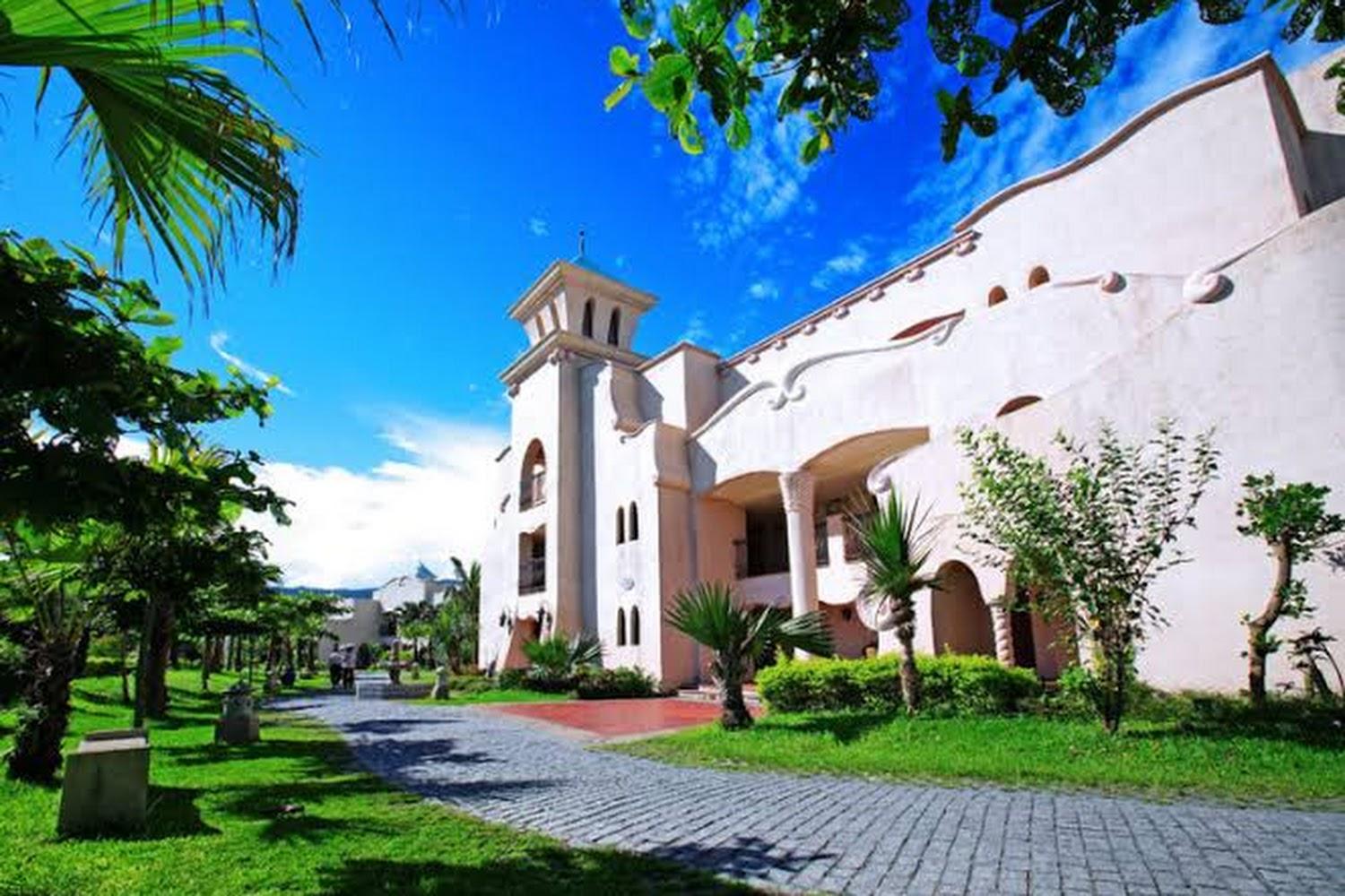 2026 花蓮旅遊首選！理想大地限時 4,999 元起：升等蜜月客房、運河遊艇體驗，盡享台版威尼斯異國風情