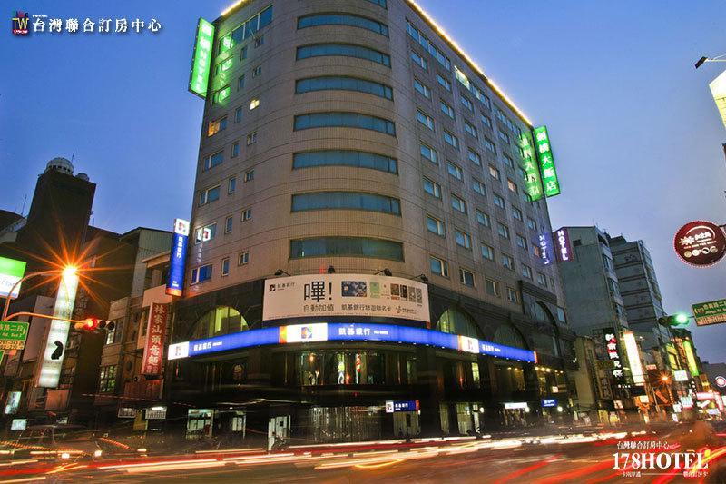 2026台南住宿首選！劍橋大飯店推出1,888元超佛心方案：平日升等豪華二大床再享一泊二食