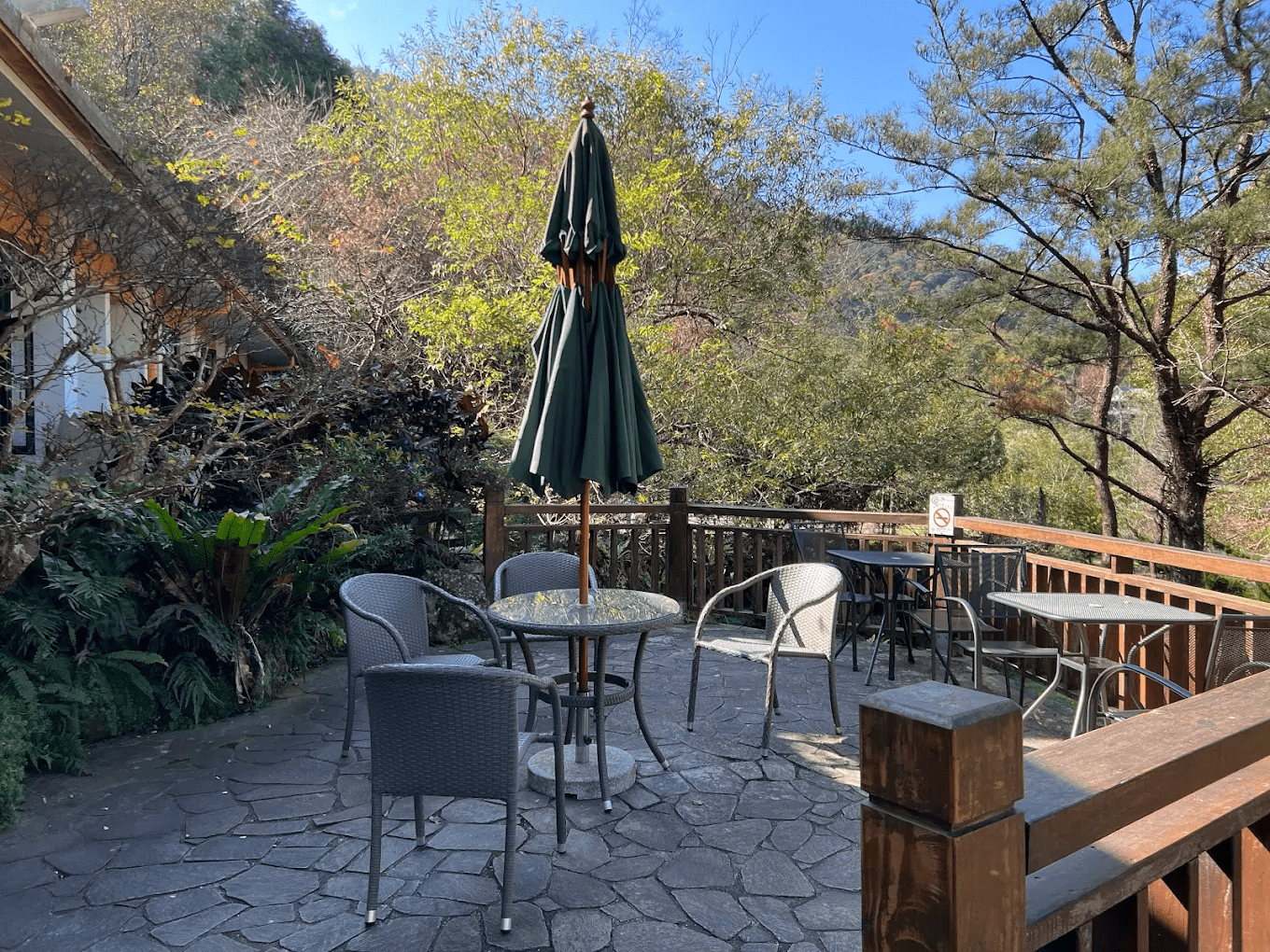 2026 避世首選！新竹威尼斯內灣溫泉會館：沈浸山林美人湯，漫遊內灣老街的深度療癒之旅