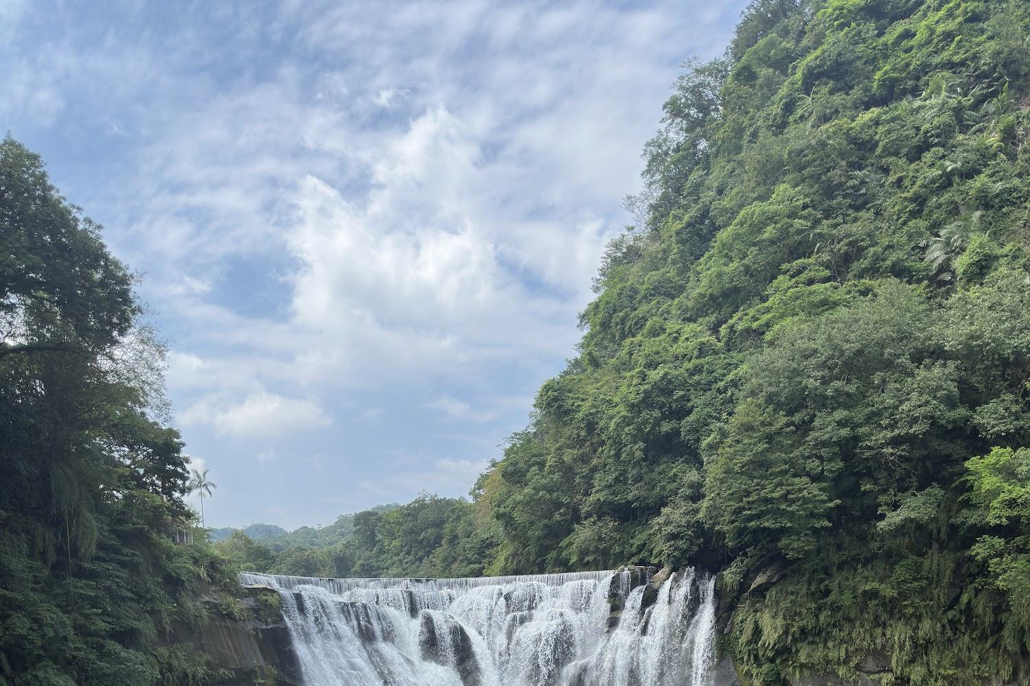 2026北台灣必訪！九份黃金山城與十分瀑布的歷史與自然深度之旅