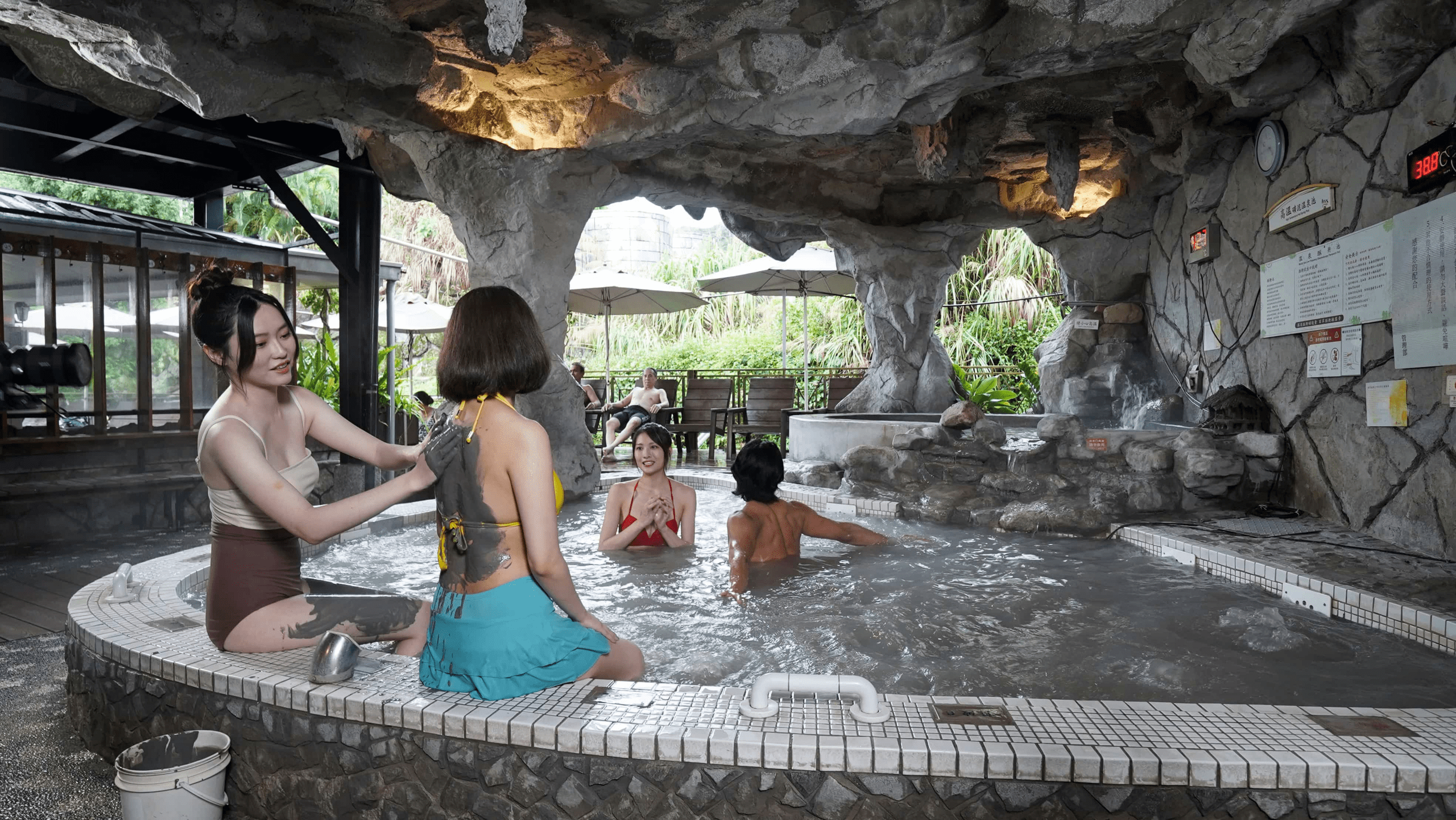 2026台南關子嶺溫泉全攻略：全台唯一泥漿名湯、水火同源奇觀與甕缸雞美食一日遊