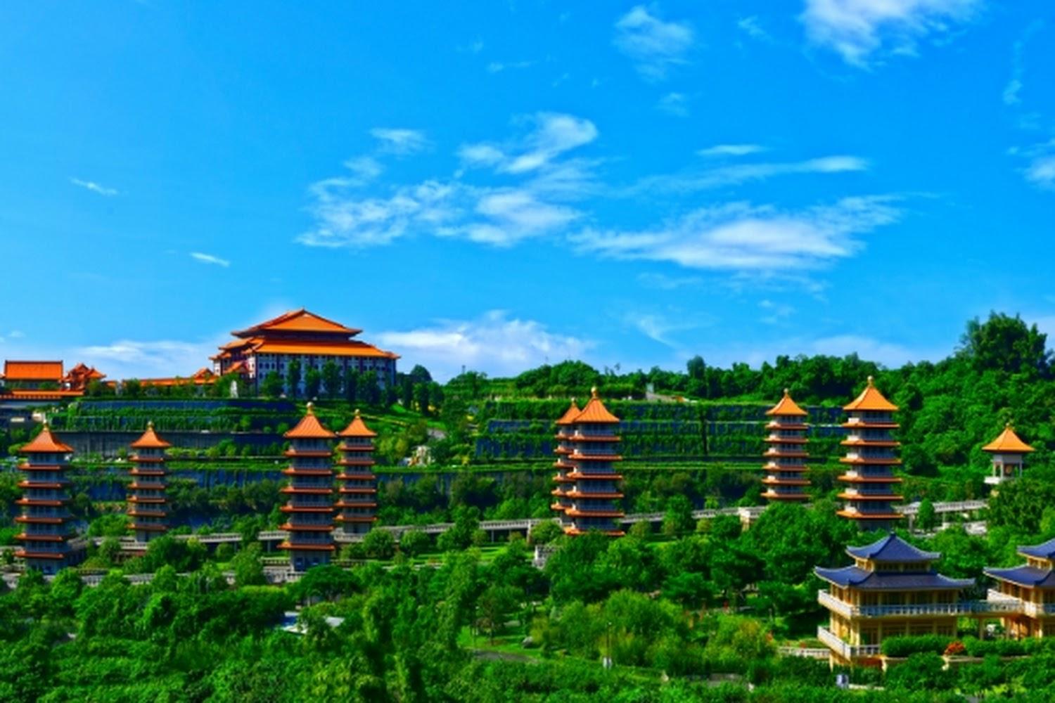 2026 高雄佛光山佛陀紀念館旅遊全攻略：從建築奇蹟到心靈洗禮的深度朝聖