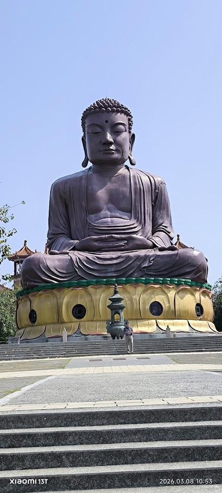 2026 彰化旅遊首選：八卦山大佛風景區全攻略，漫步全台最長天空步道與絕美「卦山夕照」