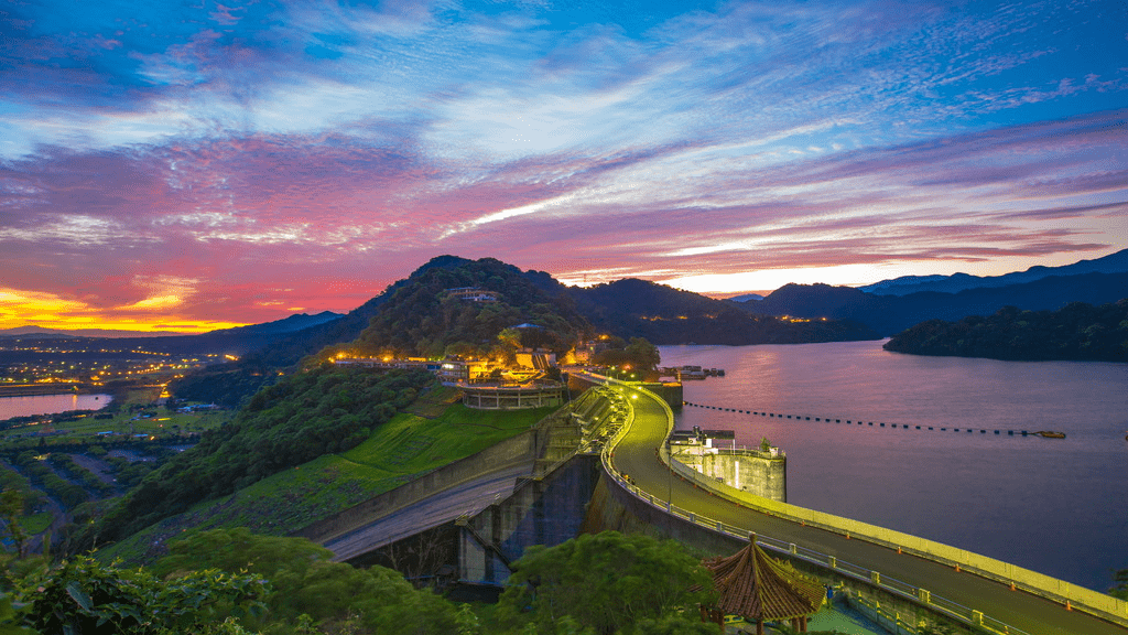 2026石門水庫旅遊全攻略：探索桃園大溪大壩奇蹟、四季楓紅與絕味活魚料理