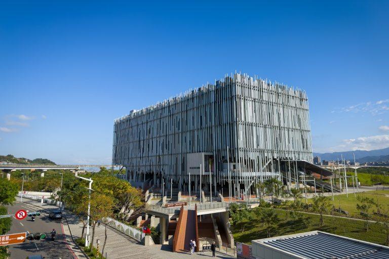 2026 鶯歌藝術地標：新北市美術館，蘆葦叢中的現代美學與三鶯文化新亮點