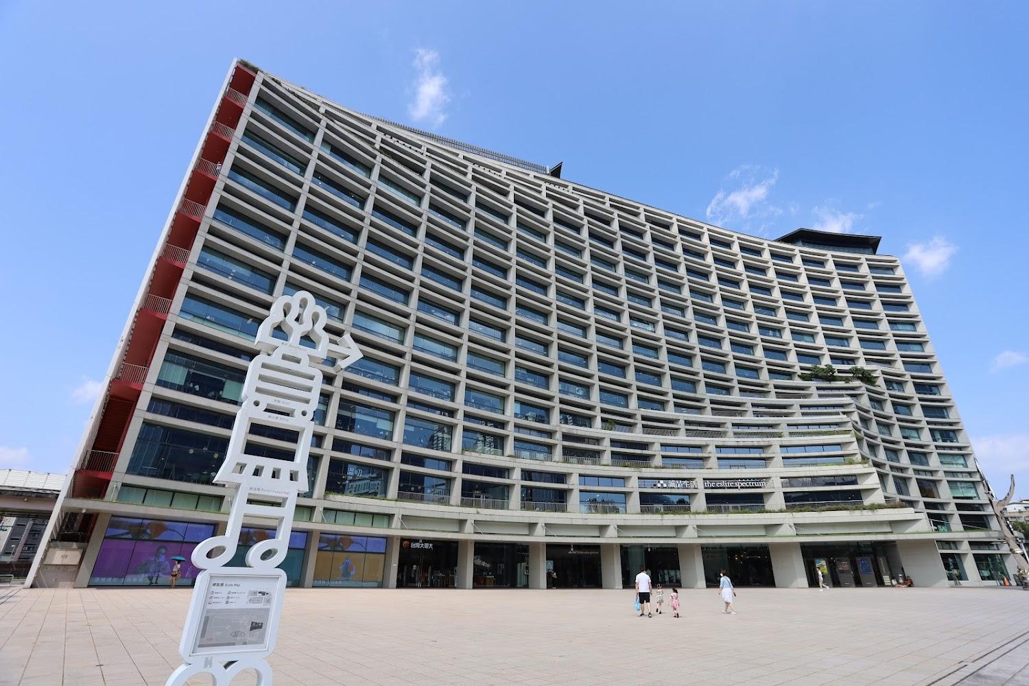 2026 台北必訪！松山文創園區：從日治菸廠到全球設計地標的蛻變之旅