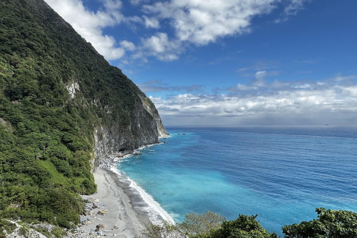 2026太魯閣國家公園全攻略：探索大理岩峽谷奇蹟與清水斷崖山海壯麗