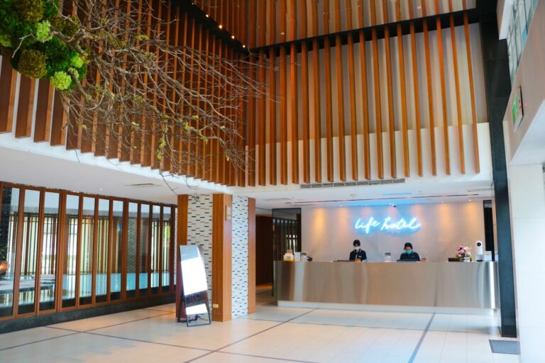 2026淡水住宿全攻略｜從福容經典海景到新秀淶滬文旅，依需求挑選最適合你的河岸假期