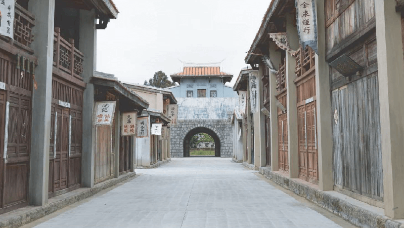 岸內糖廠影視基地不只是拍片場景！走進台南鹽水的百年糖廠，感受穿越時代的街景魅力