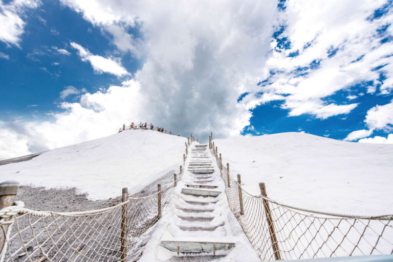 七股鹽山不只拍白色鹽丘!走進台南濱海,把鹽業地景、打卡鹽山與七股小旅行一次收進行程