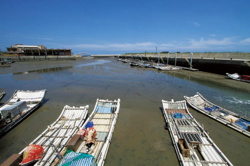 苗栗苑裡不只有老街!走進藺草、稻田與海風交織的小鎮慢旅行