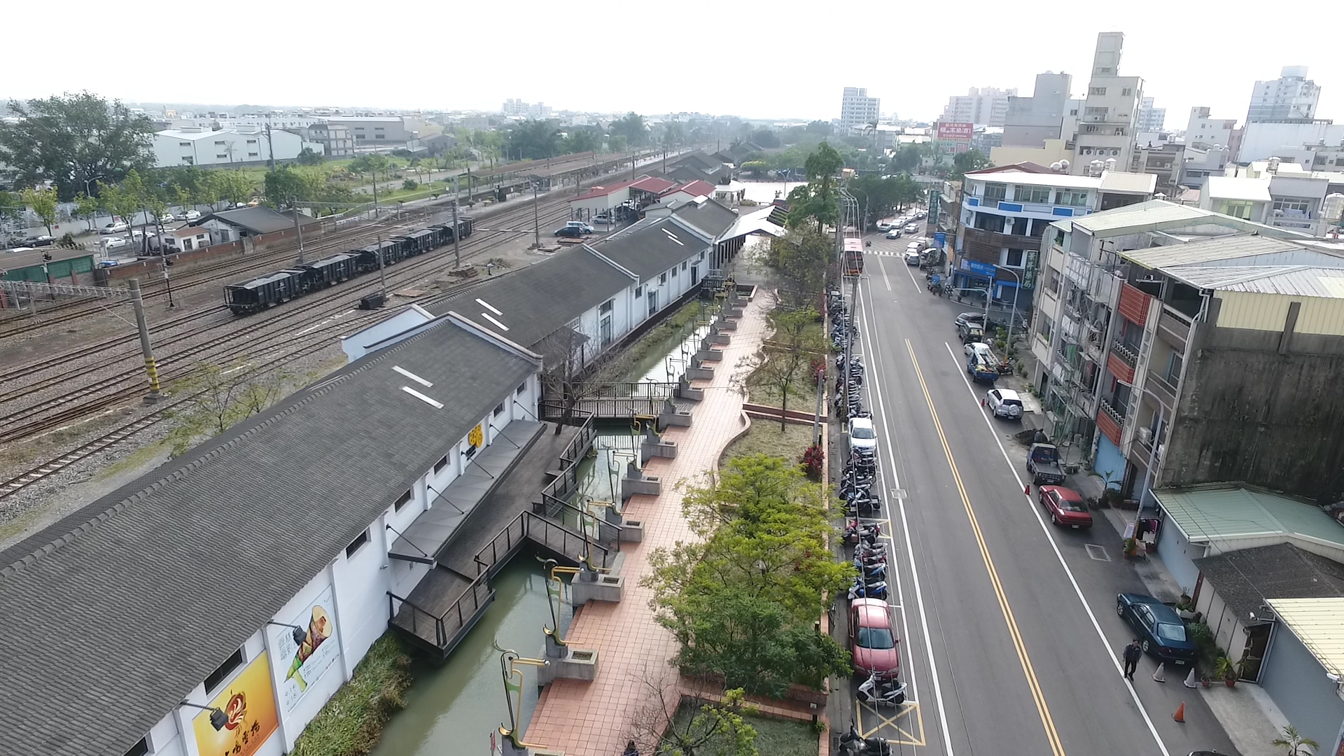 雲林斗南不只是一座車站小鎮！走進他里霧舊地名裡，把鐵道風景、藝文倉庫與廟埕人情味一次收進旅行裡