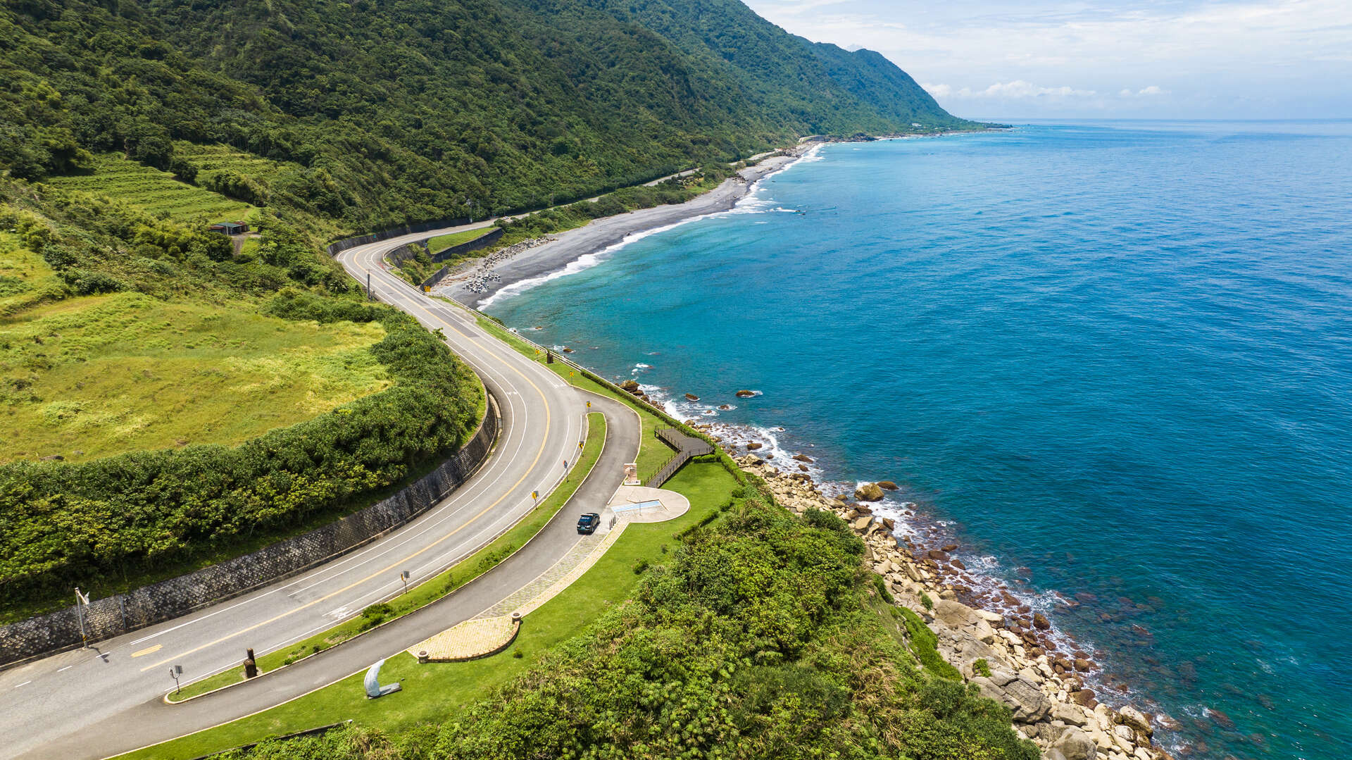 墾丁不只有大街能逛！大灣遊憩區藏著3公里海景沙灘，白天看海傍晚散步都超舒服