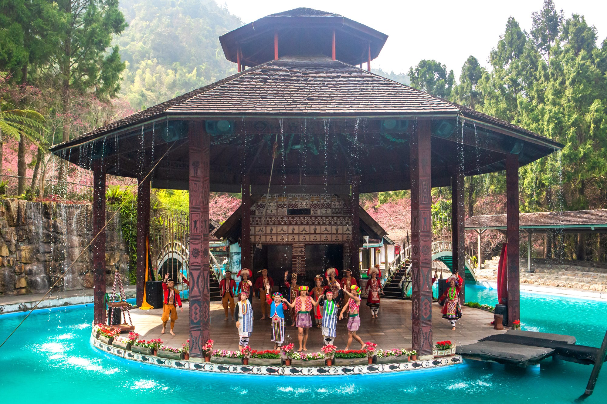 南投親子旅行王者！九族文化村把遊樂設施、原民文化與日月潭纜車一次打包