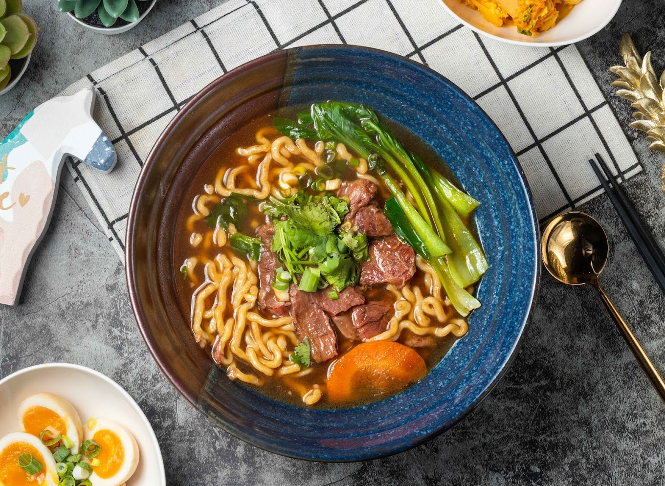 台南水交社不只看展散步!相聚場把眷村老屋、牛肉麵與聚餐感一次端上桌