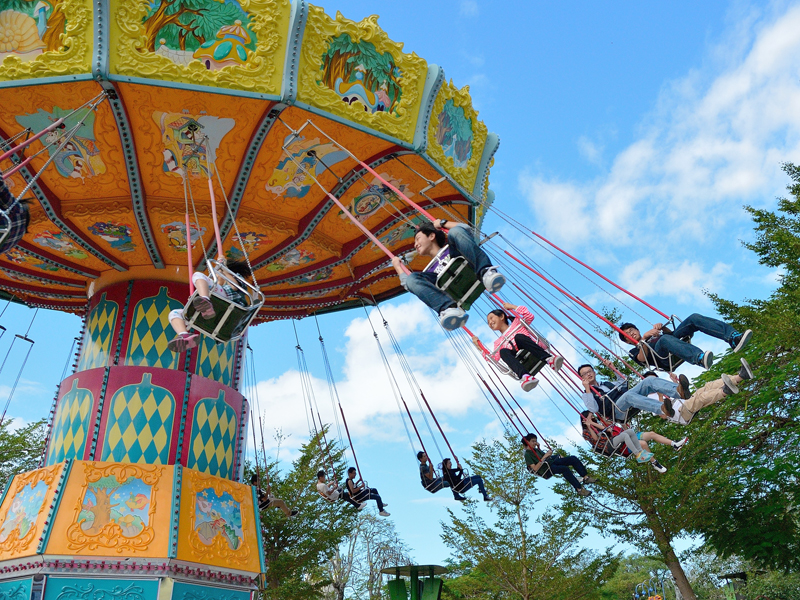 台中最強一站式樂園在這！麗寶樂園不只玩設施，還能搭摩天輪、逛Outlet、住飯店一次滿足