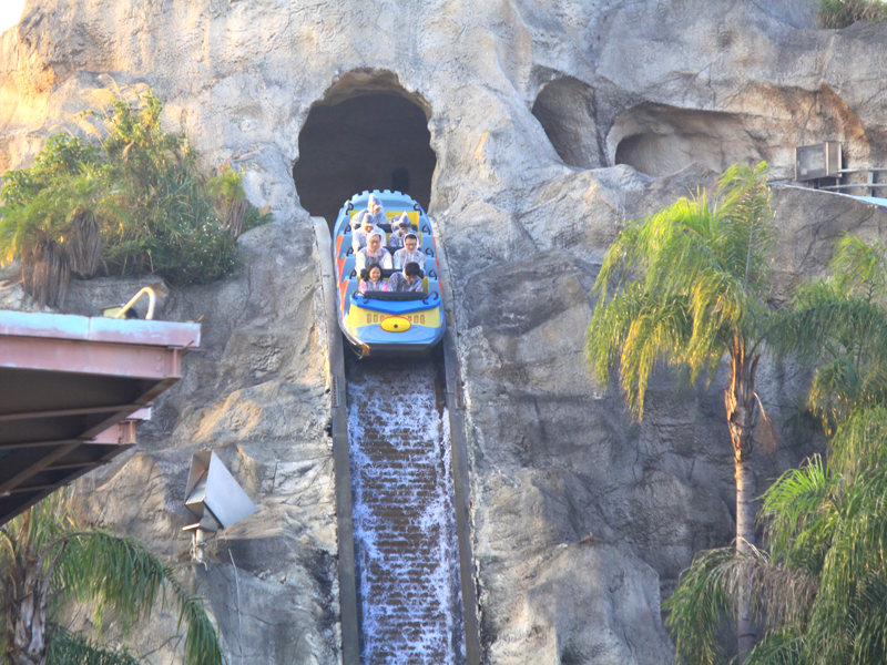 台中最強一站式樂園在這！麗寶樂園不只玩設施，還能搭摩天輪、逛Outlet、住飯店一次滿足