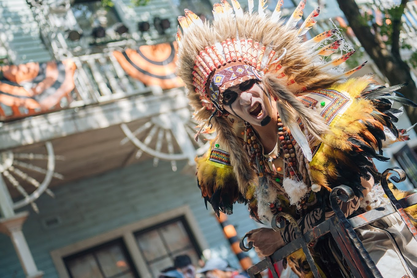 新竹最強放電行程!六福村主題遊樂園把刺激設施、動物王國與異國街景一次玩滿