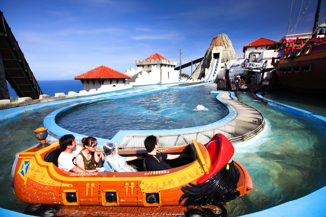 花蓮最強海景主題樂園！遠雄海洋公園不只玩設施，還能看美人魚、夜宿水族館一次滿足