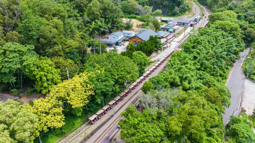 苗栗最值得衝一次的鐵道旅行！舊山線鐵道自行車不只穿隧道，還能高空看龍騰斷橋美景