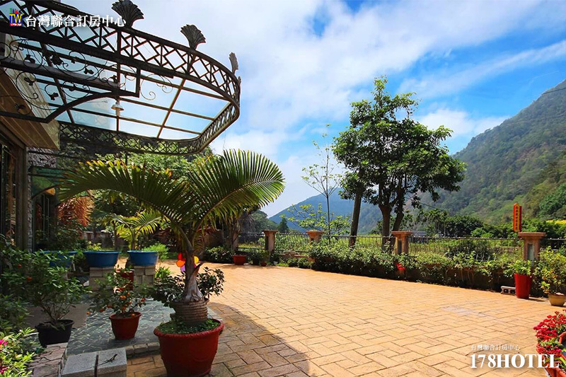 埔里療癒系住宿｜香亭溫泉民宿｜淡季雙人平日＄1999元 起，住進獨立湯屋房的靜謐假期