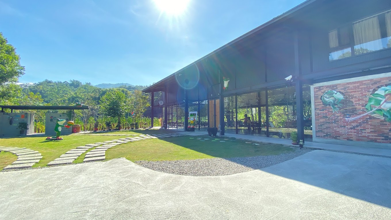 埔里桃米必吃特色餐廳！有水居創意餐坊結合青蛙主題與在地料理，親子用餐超有氛圍