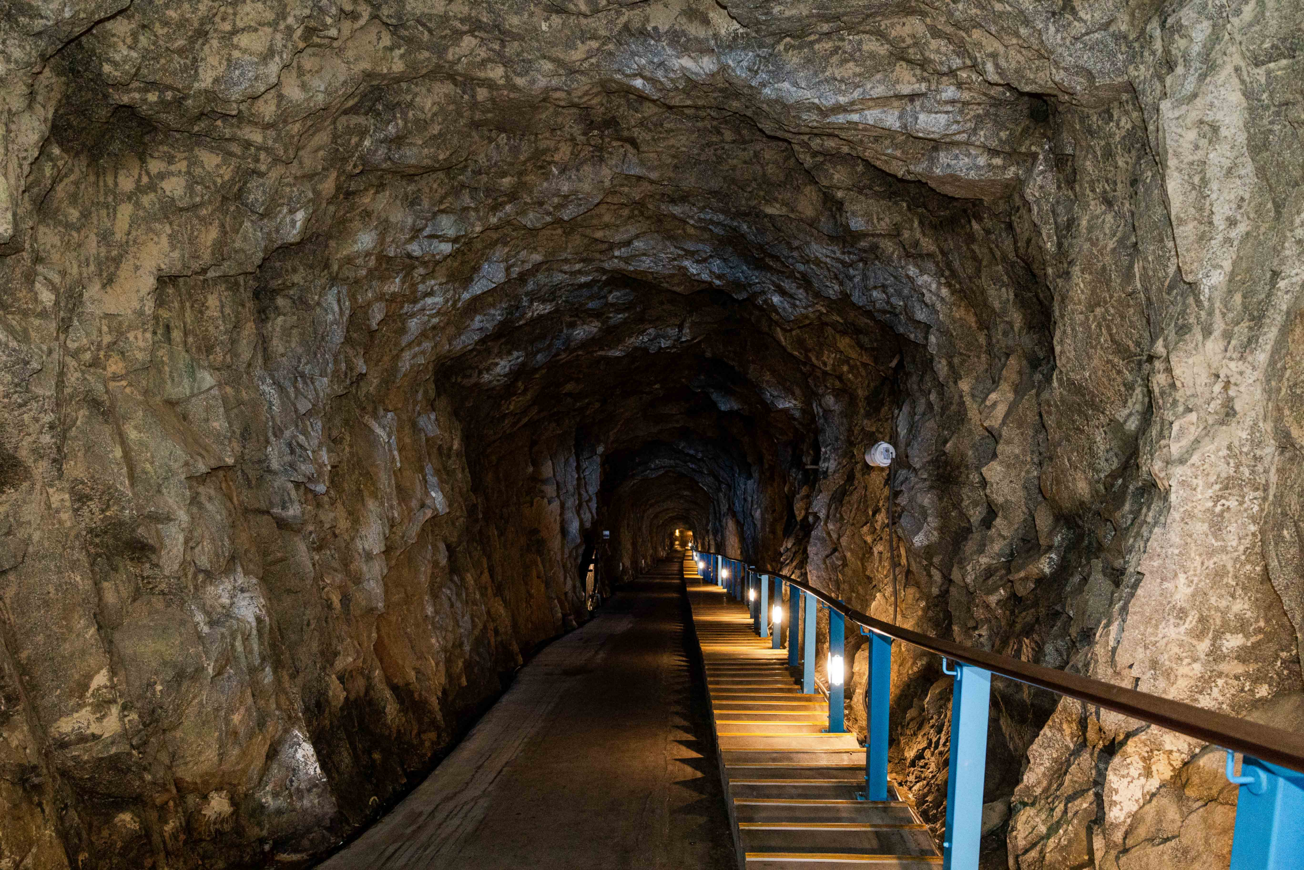 東引不只是一座離島！馬祖最北端夢幻秘境，燈塔、戰地坑道、海蝕奇景一次看夠