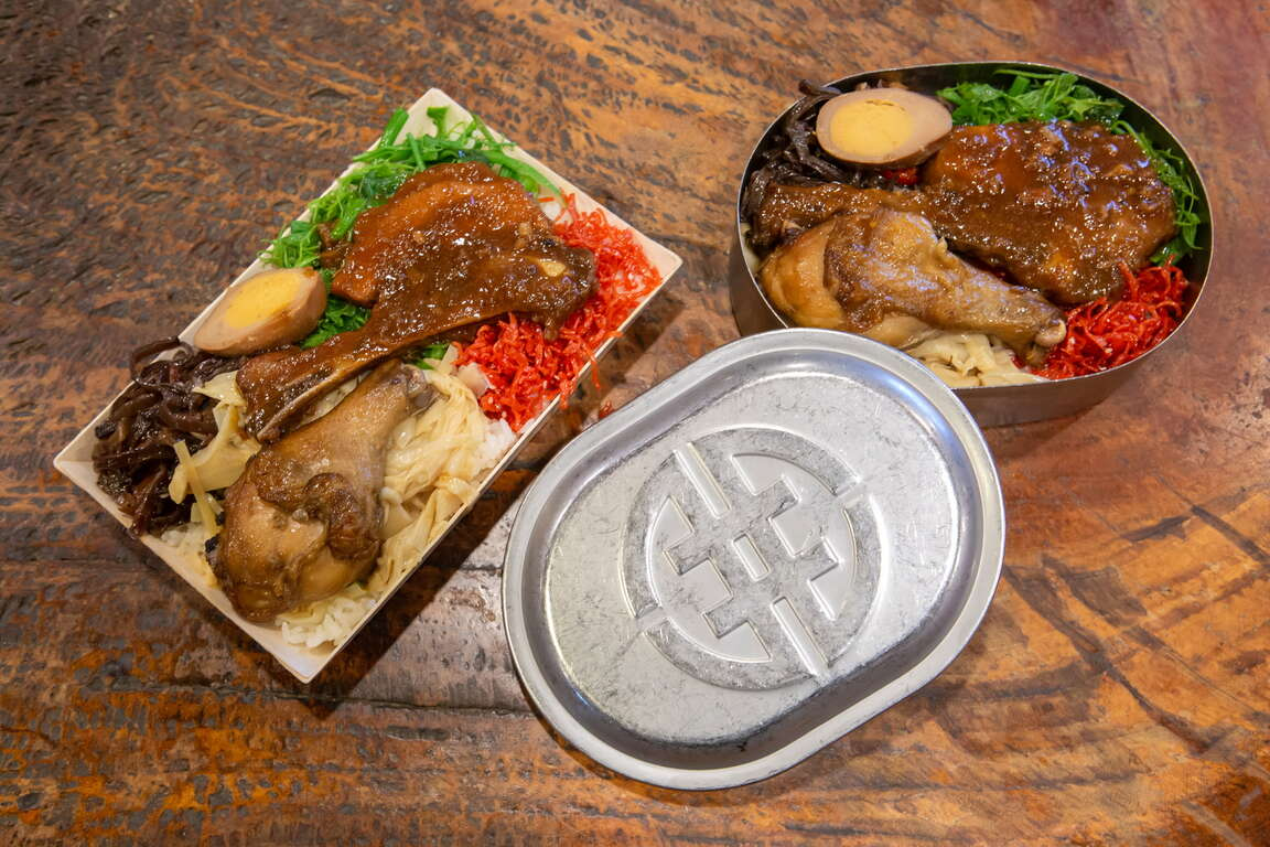 奮起湖的每一段階梯與街角，是歲月留下的痕跡，在這裡讓節奏慢慢放下