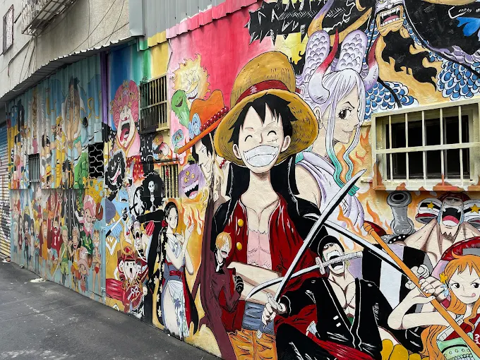 沿著台中火車站一日遊路線慢慢走，午後進綠蔭傍晚看水岸亮起整座城市