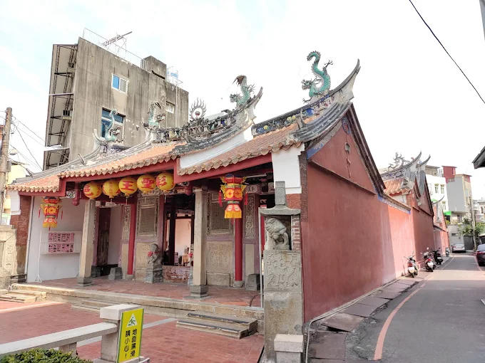 這次到彰化古蹟慢慢走一圈，會在半線古城的巷弄與廟宇裡遇見舊時光