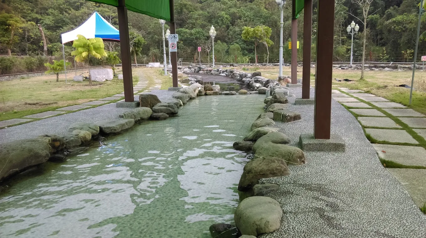 龜丹溫泉體驗池不只冬天能泡！走進台南楠西山裡，感受龜丹溫泉的慢活療癒感