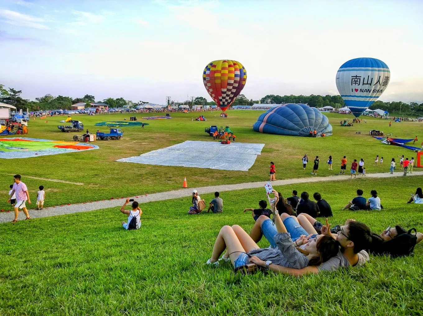 鹿野高台不只有熱氣球！走進台東最經典的高台草原，茶園、飛行傘與縱谷風景一次收進旅行裡