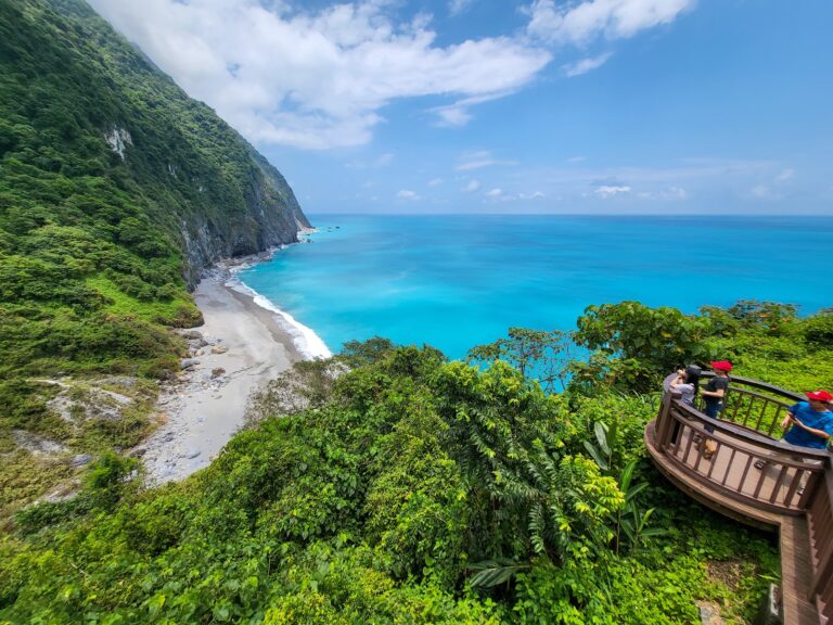 清水斷崖:直落太平洋的壯闊與時間印記