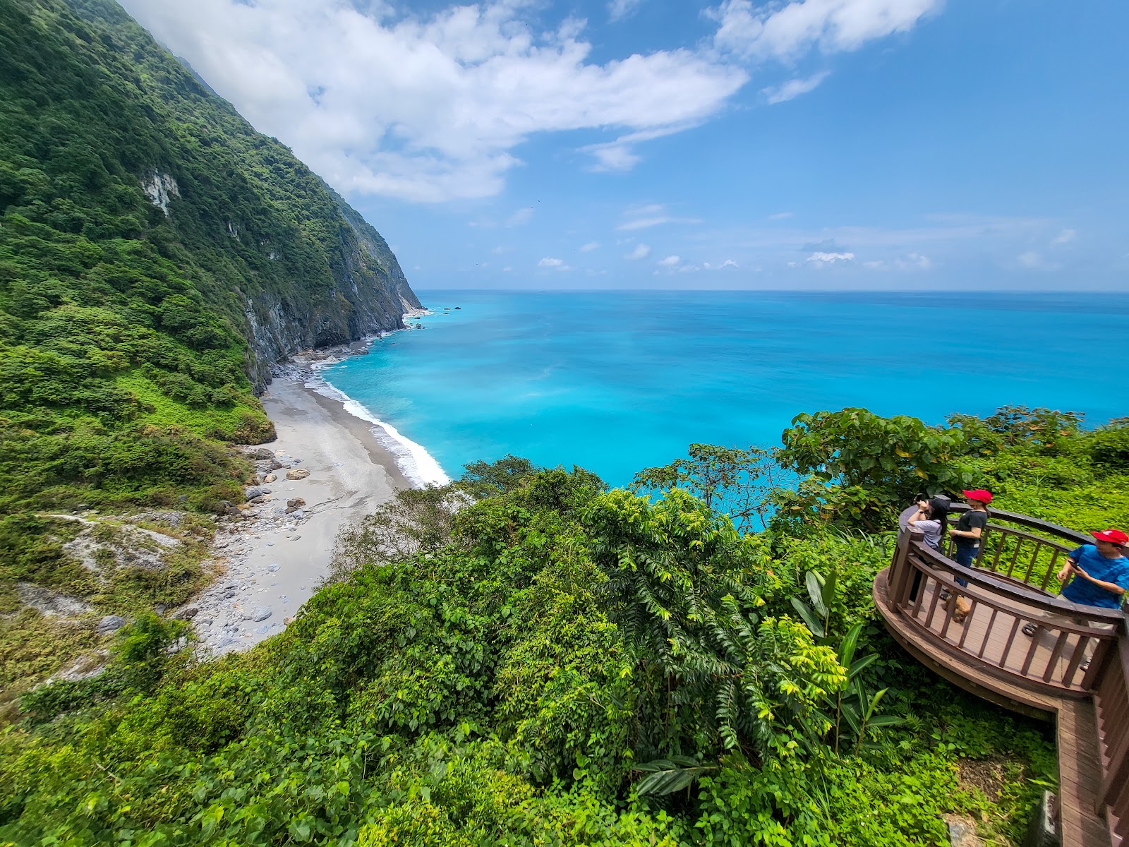 清水斷崖：直落太平洋的壯闊與時間印記