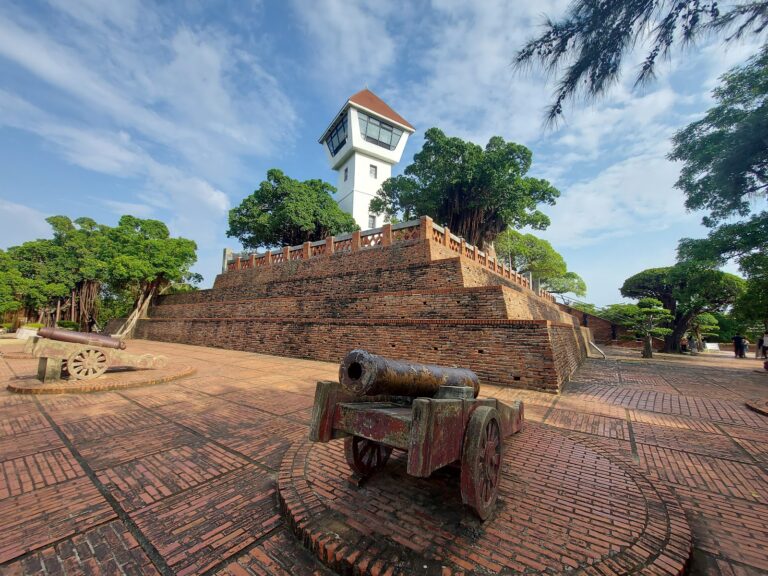 午後走讀安平古堡:紅磚城牆、瞭望海景與老街味