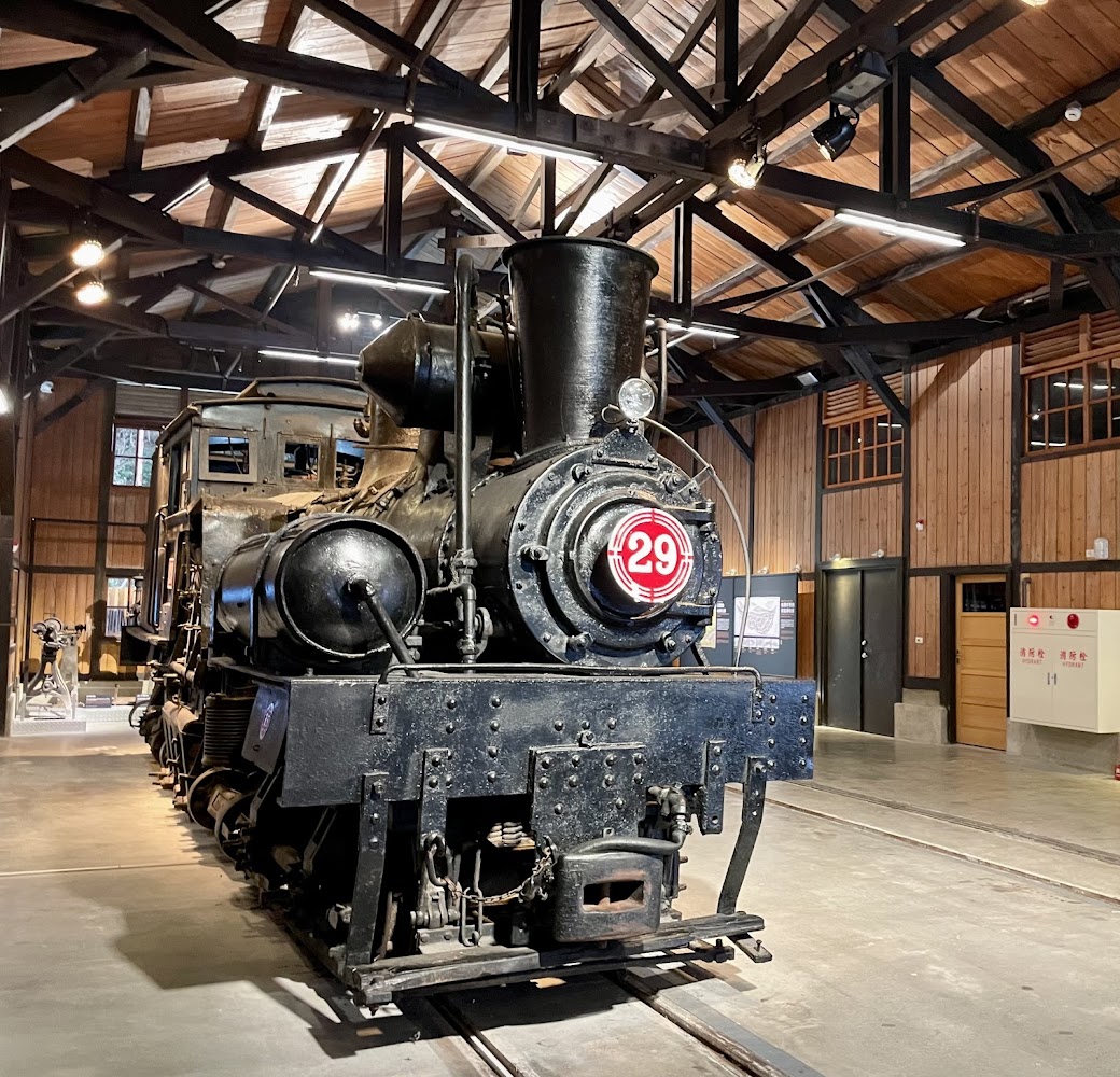 奮起湖慢行：在老街、鐵道與便當間與時間對話（2026）