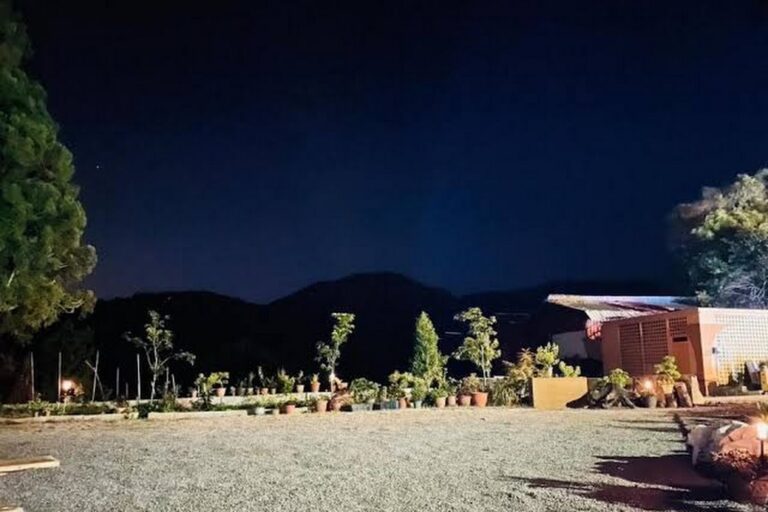 清境慢旅：佳美渡假山莊2026平日雙人房僅$1,888，木屋、茶香與觀星秘境