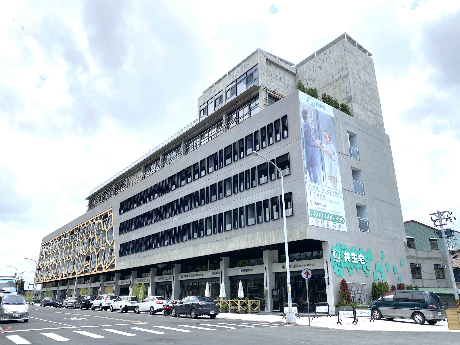 2026 台中烏日高鐵平價首選：康茵行旅 三鐵共構、雙人房含早 NT$1,580 起