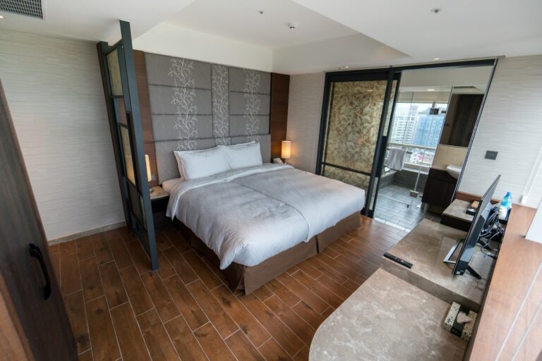 療癒慢旅新選擇！宜蘭礁溪麒麟酒店：高CP值美人湯住宿，步行即享溫泉鄉悠閒時光